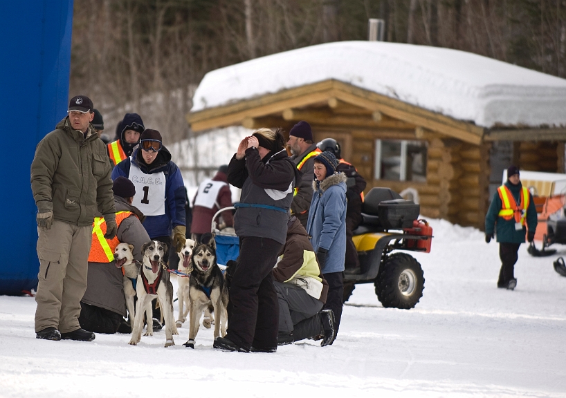 2009-03-14, Competition de traineaux a chiens au Bec-scie (105957).jpg - Au départ